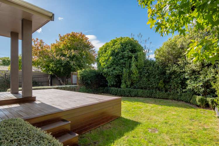 4 Edinburgh Crescent Redwoodtown_23