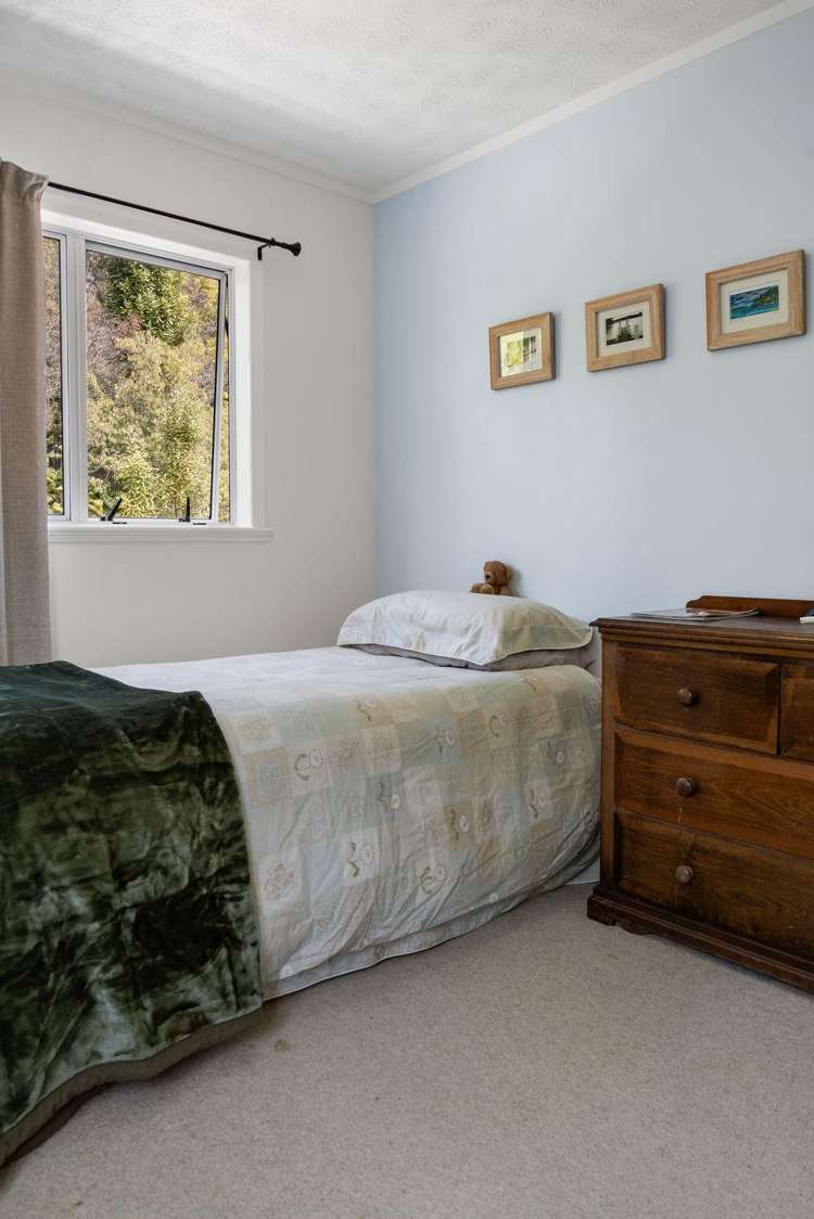 1849 Manawahe Road Manawahe_45