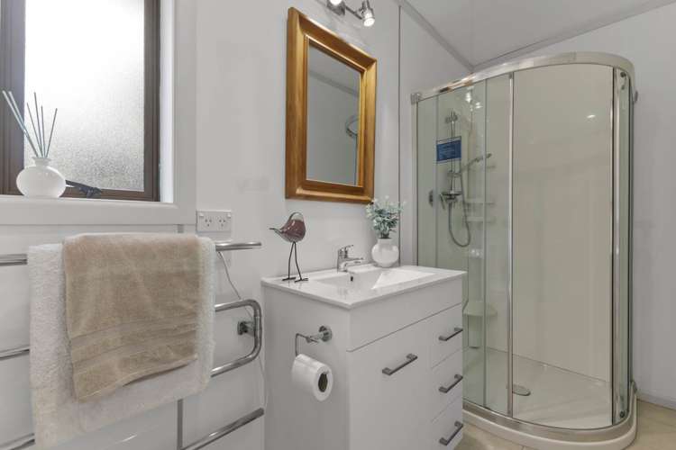 28 Evans Road Weymouth_5