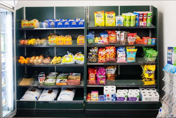 33 Main Road Harihari_20