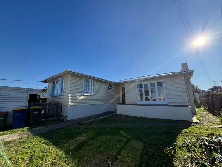 72 Roberts Road_0