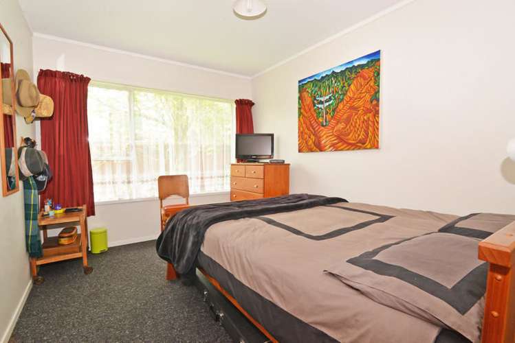 2/46a Kamara Road Glen Eden_6