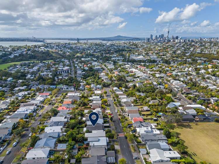 28 Warwick Avenue Westmere_16