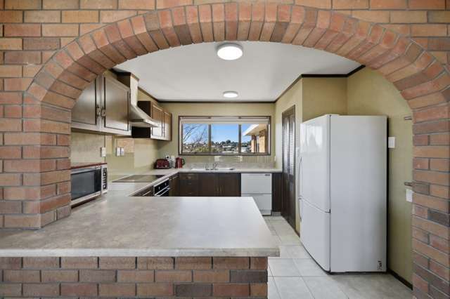 17 Upland Street Brookfield_2