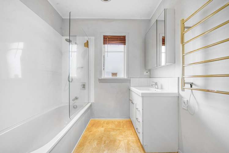 1/42 Grove Road Papakura_12