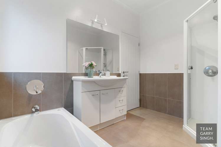 38 Norm Pellow Drive Manurewa_14