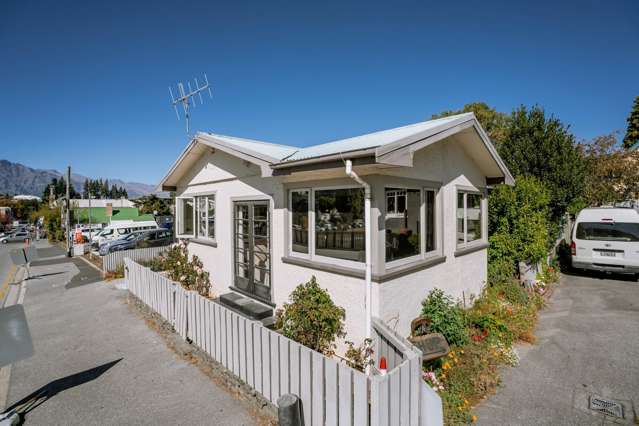 56 Camp Street Queenstown_4