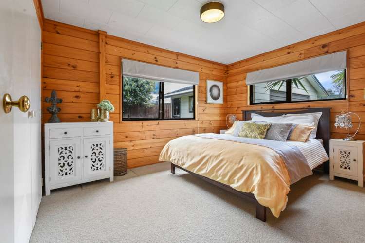 22 Sandgate Avenue Botany Downs_10