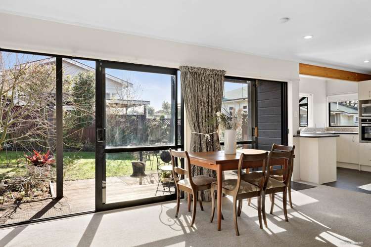 2/7 Akehurst Avenue New Lynn_5