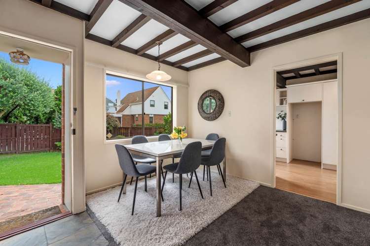 2b Elderwood Lane Belmont_23