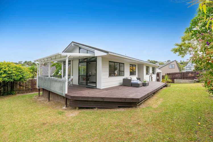 15A Tetrarch Place Totara Vale_20