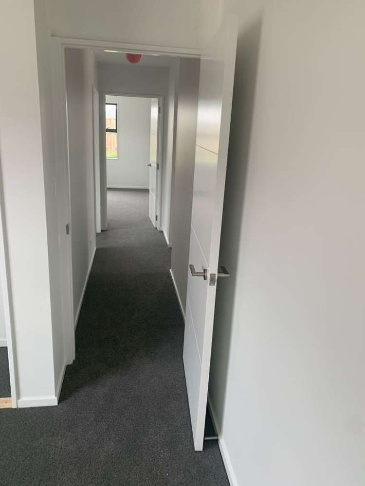 184 Faringdon Boulevard Rolleston_27