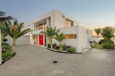 381 Riddell Road_3