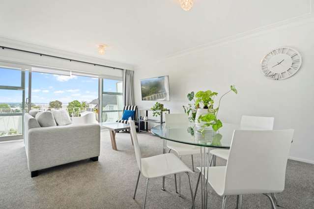 Light and bright living in the heart of Mt Eden