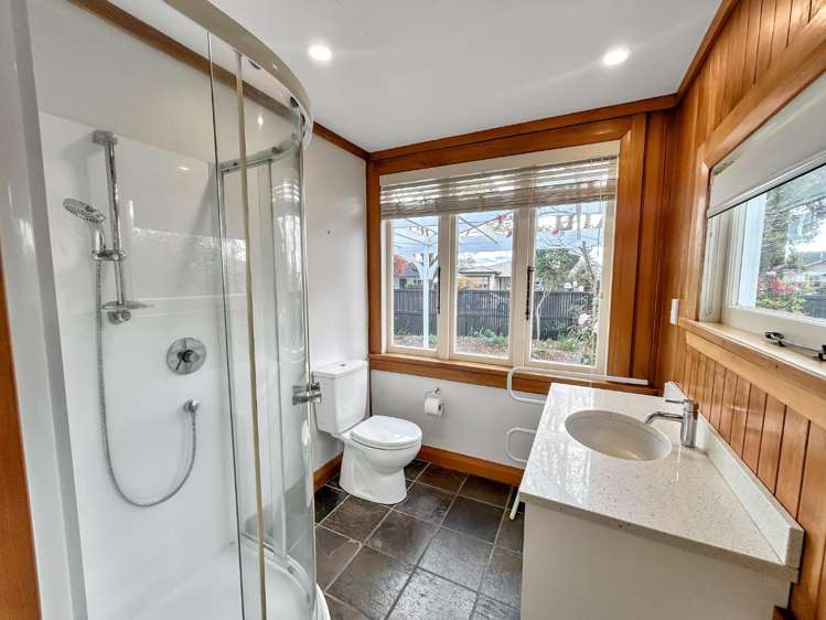 16 Manapouri Crescent 2138_10