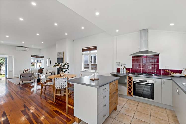 42 Woodward Road Mount Albert_5