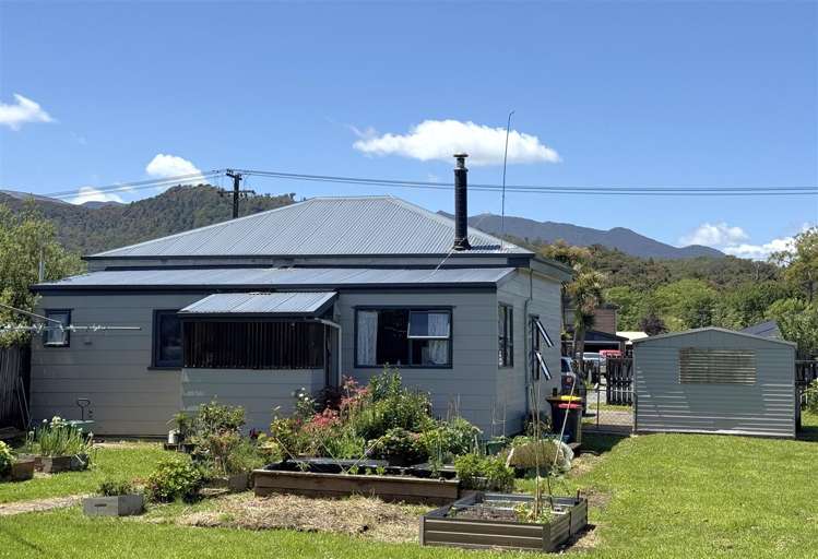 15 Ranfurly Street Runanga_14