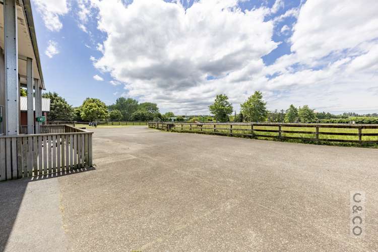 522 State Highway 16 Kumeu_57