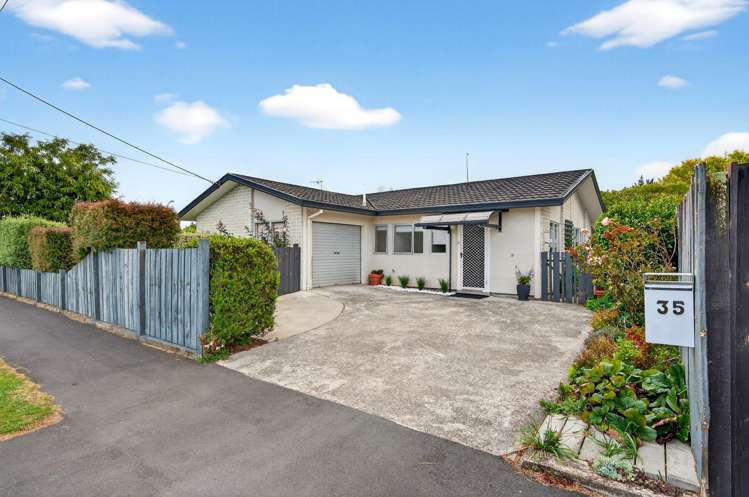 35 Oak Street Masterton_23