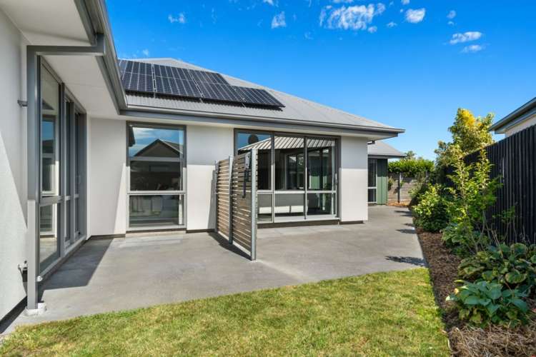 43 Vernon Drive Lincoln_32