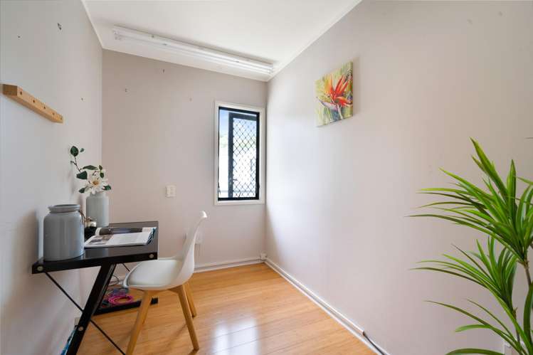 8 Eleanor Place Blockhouse Bay_9