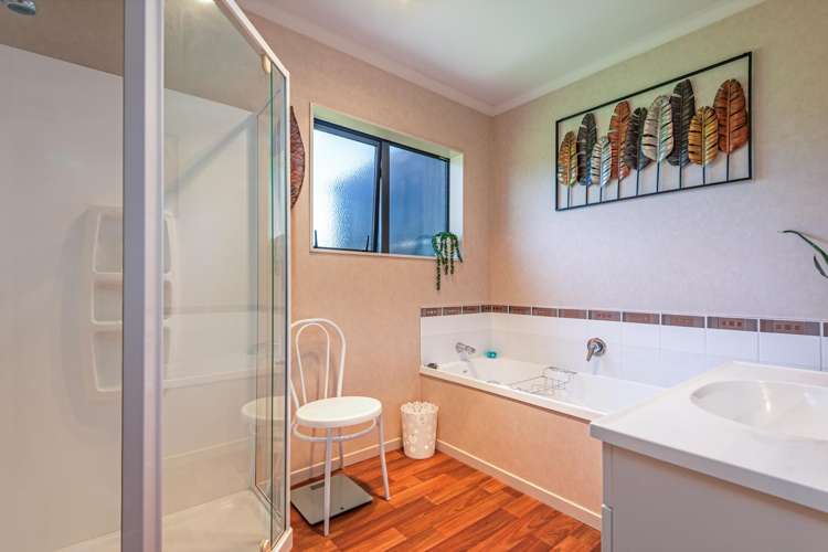 73 Haggerty Street Kimbolton_17