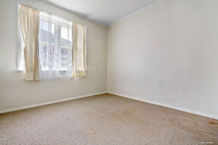 104 Fisher Crescent Otara_8