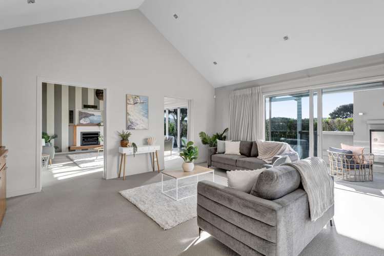 1 Gleneagles Way Waiwhakaiho_14
