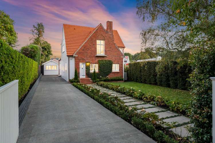 1 Rewa Road Three Kings_0