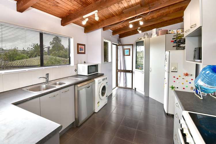 38 Thorburn Avenue Red Beach_7