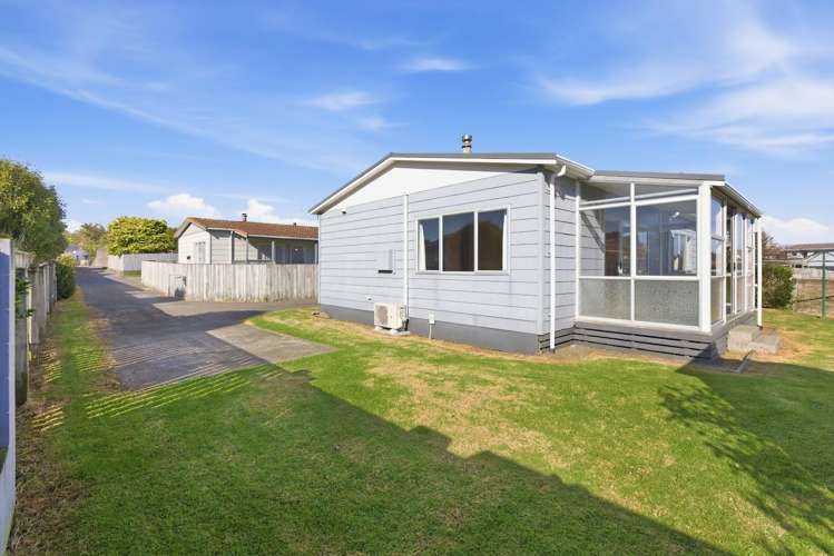 2/92a Ngamotu Road Spotswood_8