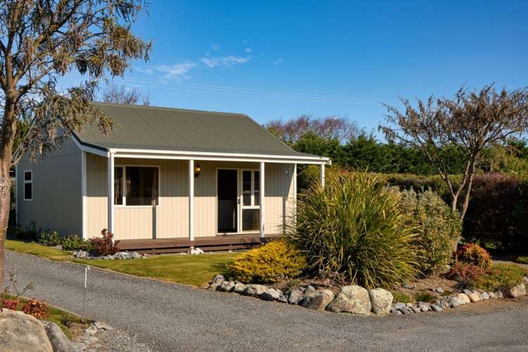 3/7 Old Beach Road Kaikoura Flat_4