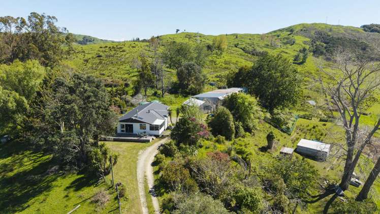 150 Waiomoko Road Whangara_30