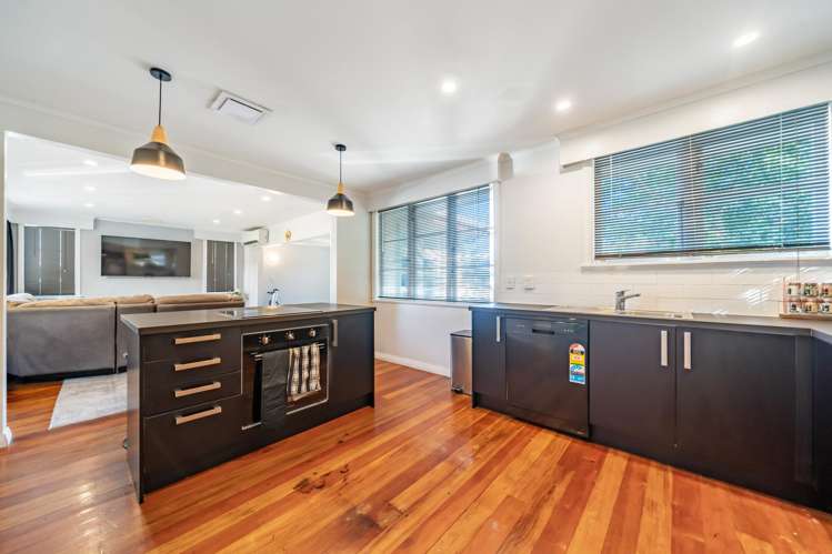 1055 Fergusson Drive Clouston Park_6