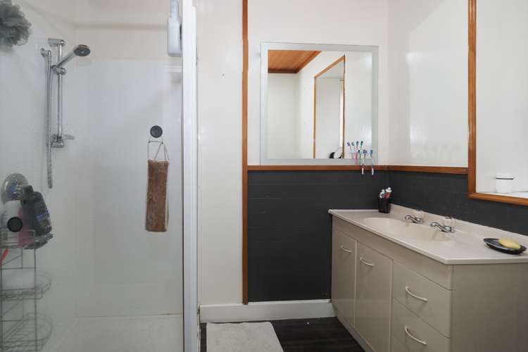 33 Reid Crescent Allenton_14