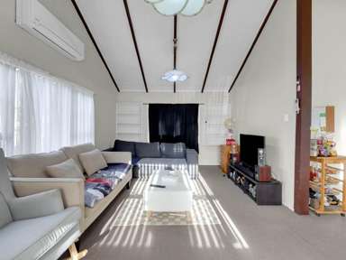 11 Hibiscus Avenue_4