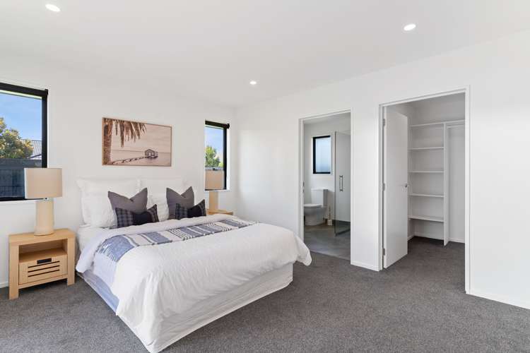 7 Russ Drive Lincoln_8