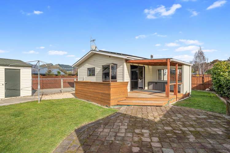 33 Starveall Street Brightwater_16