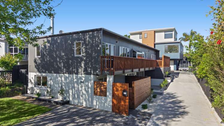 10 Juliet Avenue Howick_38