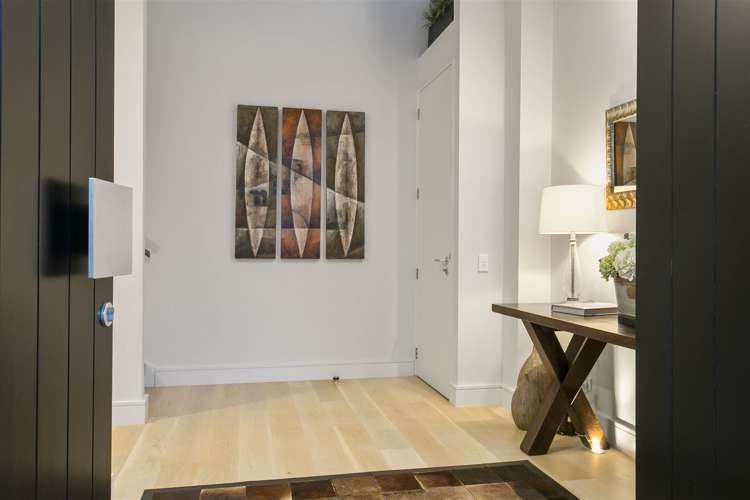 8/258 Hurstmere Road Takapuna_22