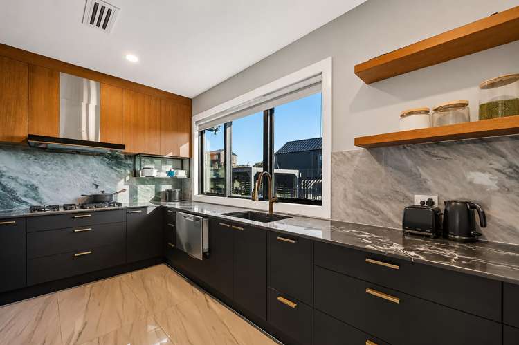 11 Rongoa Road Okura_10