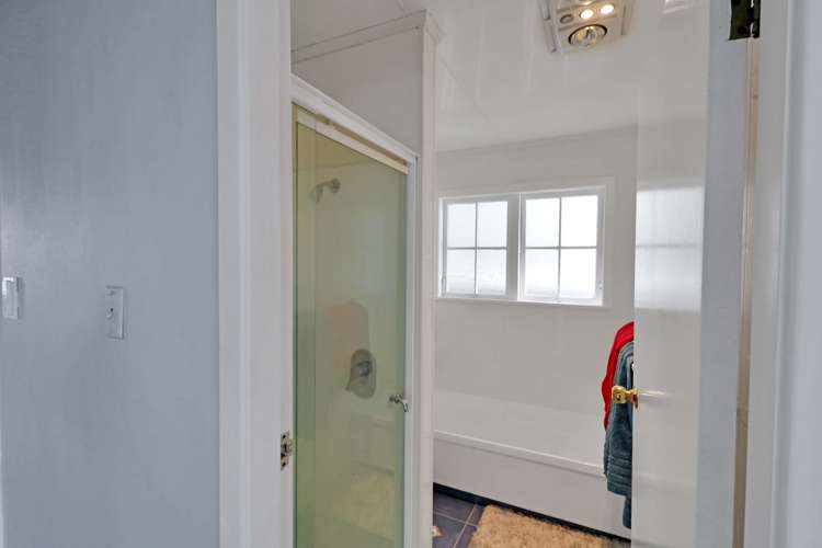 94 Pasadena Crescent Totara Park_8