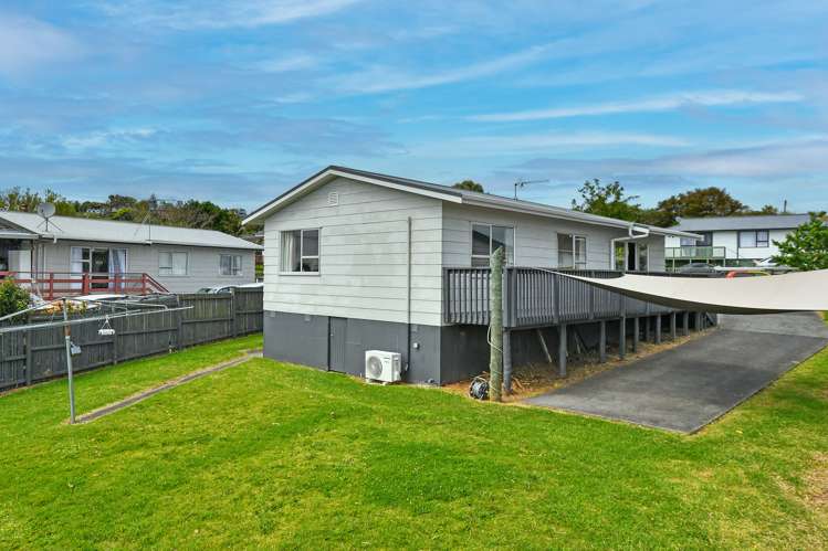 124 Boundary Road Clover Park_11