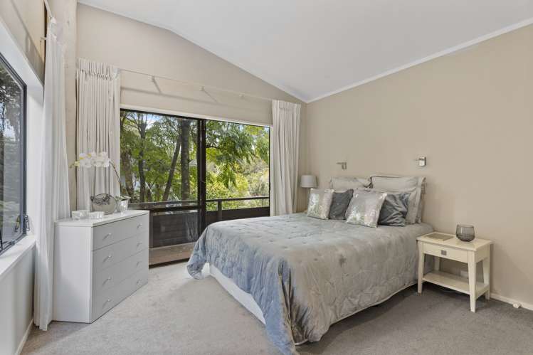 35 Rosecamp Road Beach Haven_10