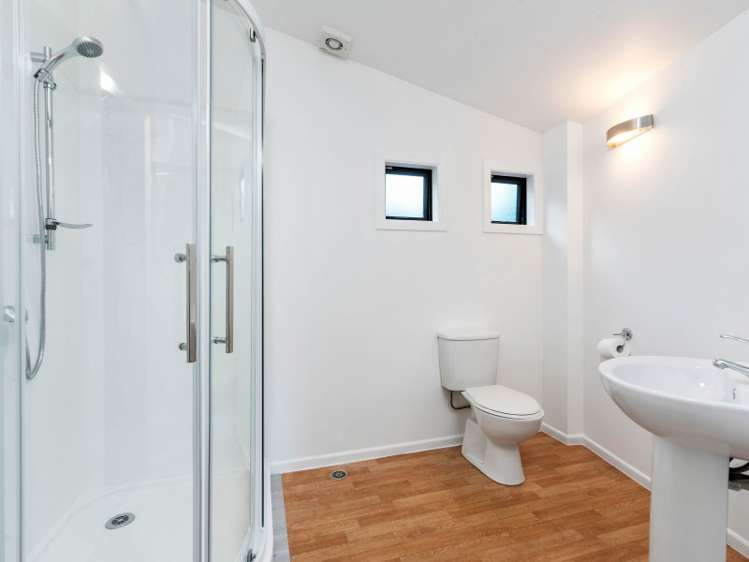 21 Williams Street Fernhill/Sunshine Bay_10