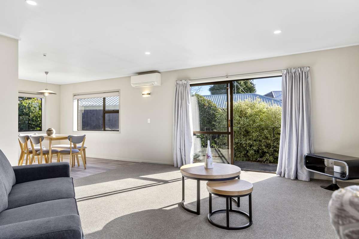 2/7 Kathleen Place_2