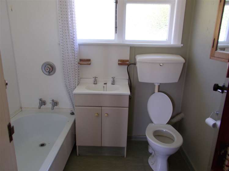 54 Macdonald Street Marchwiel_13