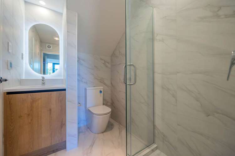 2/8 Auld Street Torbay_13