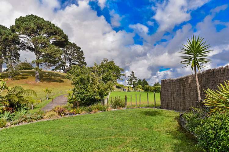 15 Brookdale Road Paremoremo_18