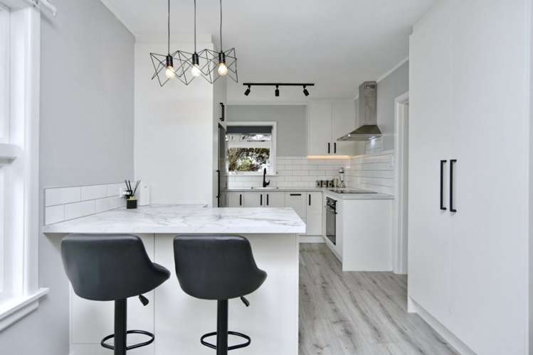 70 Basingstoke Street Aranui_7